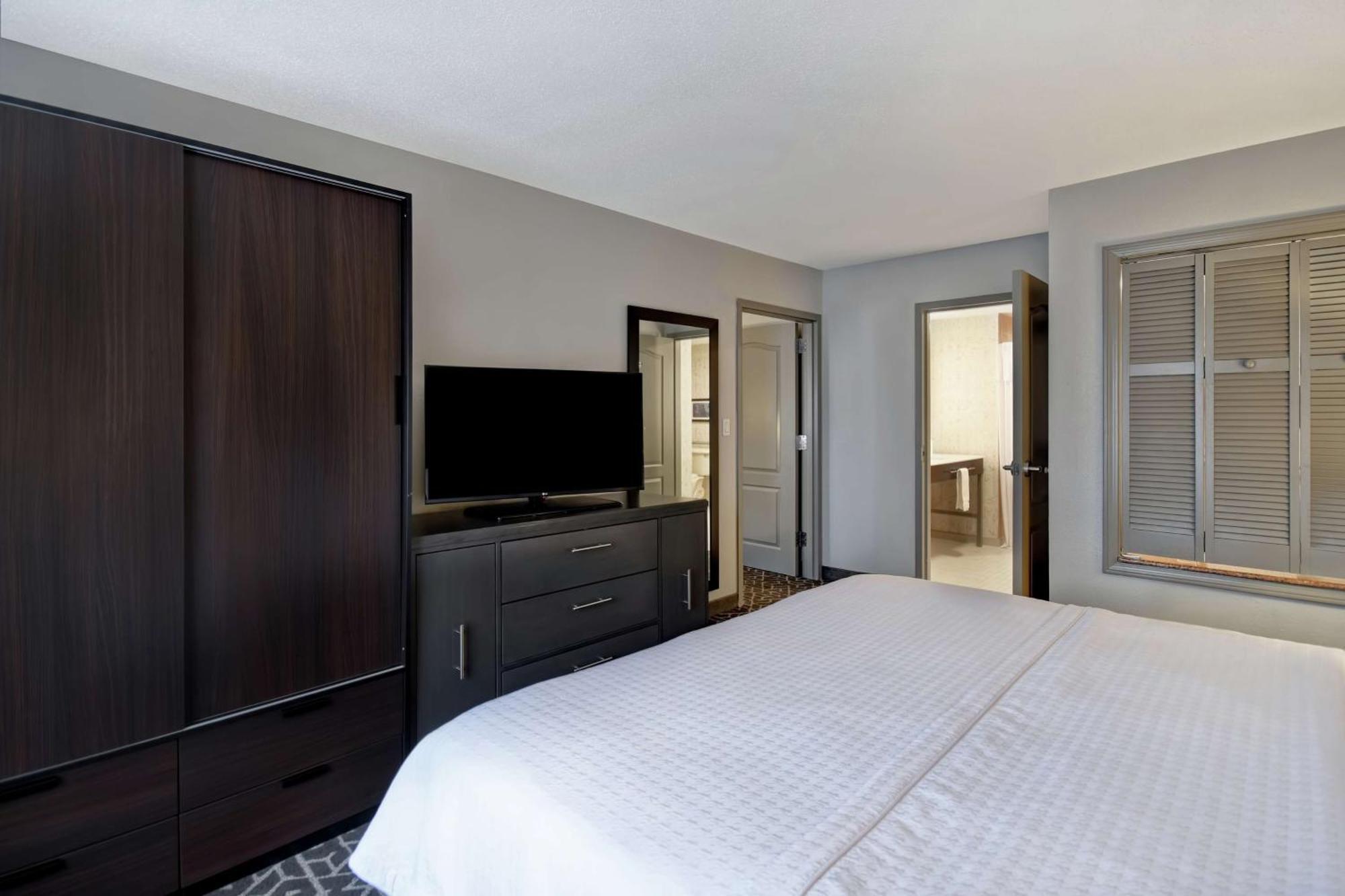 Homewood Suites By Hilton Edgewater-Nyc Area Zewnętrze zdjęcie